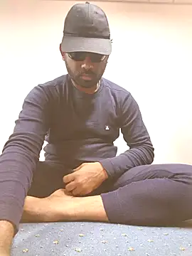 UrbanUtopia online show from 02-16-26, 05:42