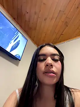 Snapshot of Cristina_pinkk chatting on 10-17-25, 03:10 Cristina pinkk online show from 10-17-25, 03:10