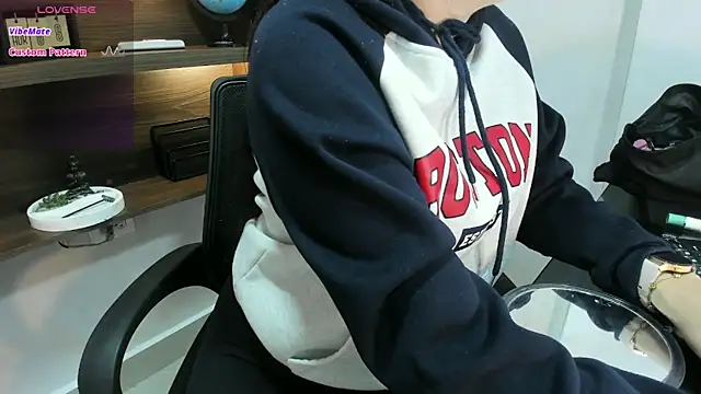 AlissaJoness online show from 04-12-26, 11:48