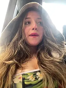 Baby  Otaku online show from 12-14-25, 08:02