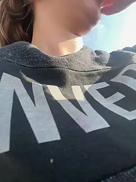 Baby  Otaku online show from 02-09-26, 09:08