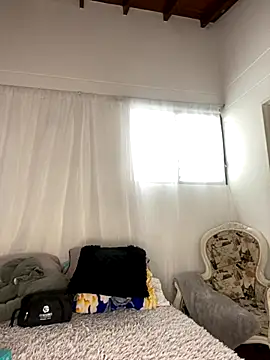 Snapshot of Mia__Gray chatting on 11-13-25, 06:18 Mia Gray online show from 11-13-25, 06:18