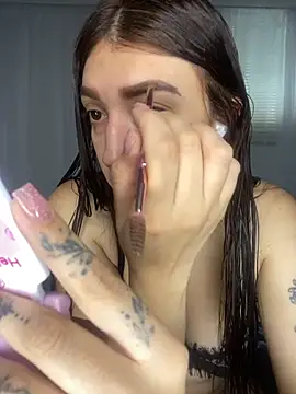 Snapshot of Mia__Gray chatting on 11-26-25, 06:09 Mia Gray online show from 11-26-25, 06:09