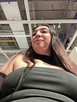 Mia  Gray online show from 05-18-26, 06:14