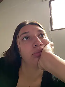 Snapshot of Mia__Gray chatting on 07-23-26, 05:00 Mia Gray online show from 07-23-26, 05:00
