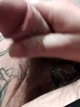 Snapshot of Tattyrob87 chatting on 12-17-25, 12:05 Tattyrob87 online show from 12-17-25, 12:05