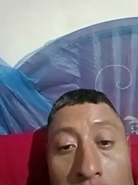 luuiss12 online show from 10-30-25, 06:04