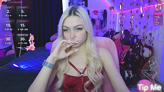 LinaLirian online show from 03-05-26, 02:02