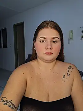 Snapshot of valentina-diiaz chatting on 07-14-26, 10:09 valentina-diiaz online show from 07-14-26, 10:09