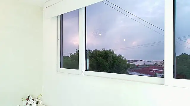  Victoria Collins online show from 10-06-25, 10:56