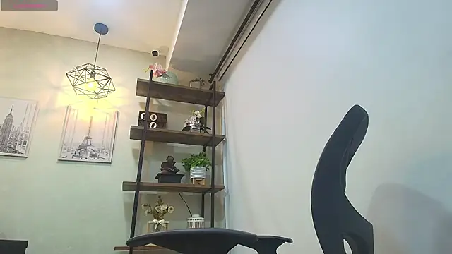  Victoria Collins online show from 05-21-26, 11:06