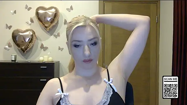 Snapshot of Wild_Silk_Desire chatting on 05-24-26, 06:02 Wild Silk Desire online show from 05-24-26, 06:02
