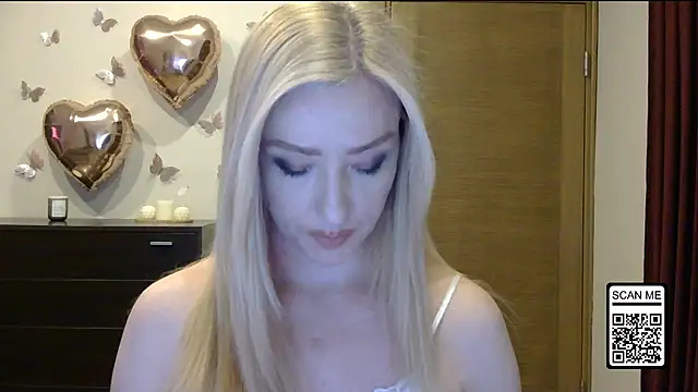 Snapshot of Wild_Silk_Desire chatting on 05-29-26, 02:15 Wild Silk Desire online show from 05-29-26, 02:15