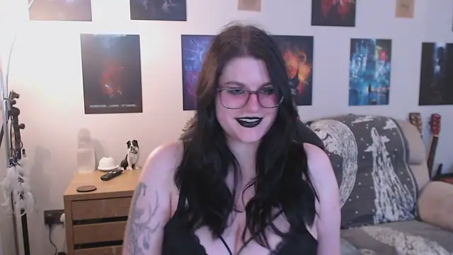 GothSuccubusBabe online show from 12-19-25, 04:58