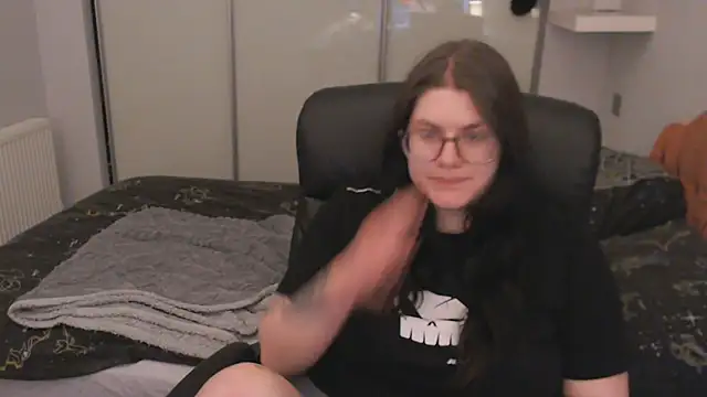 GothSuccubusBabe online show from 02-19-26, 08:38