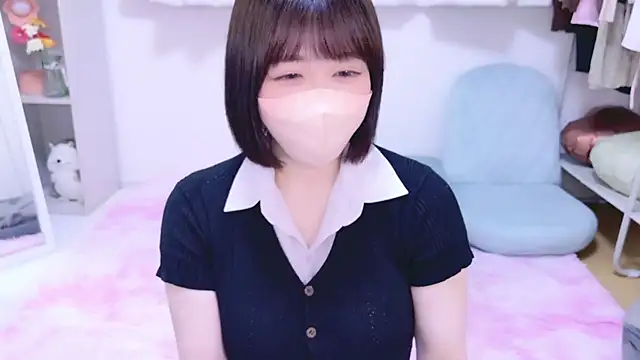  suika  online show from 03-09-26, 12:09