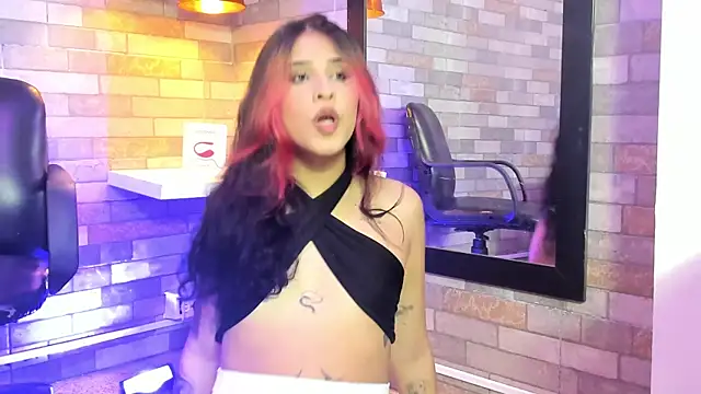 Snapshot of DixyPalmer chatting on 09-08-25, 07:24 DixyPalmer online show from 09-08-25, 07:24