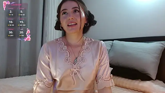 Snapshot of Salma_Tori chatting on 11-18-25, 12:05 Salma Tori online show from 11-18-25, 12:05