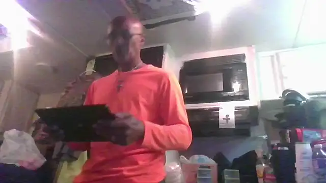 Snapshot of badboy2u2025 chatting on 11-13-25, 12:20 badboy2u2025 online show from 11-13-25, 12:20