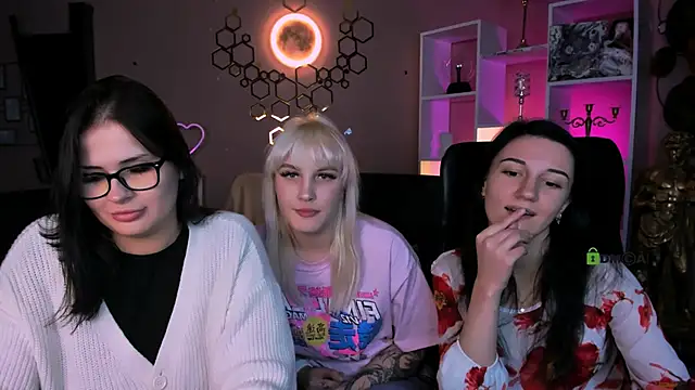 jeren smile online show from 11-19-25, 08:31