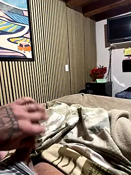 Snapshot of weready79 chatting on 09-26-25, 05:33 weready79 online show from 09-26-25, 05:33