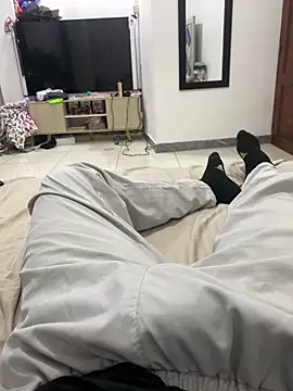 USUARIO-23 online show from 03-01-26, 11:07