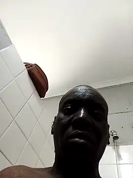 Snapshot of paptsimo chatting on 11-06-25, 10:38 paptsimo online show from 11-06-25, 10:38