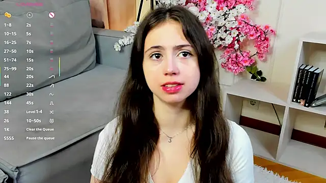 Snapshot of JulianaChapel chatting on 09-14-25, 08:24 JulianaChapel online show from 09-14-25, 08:24