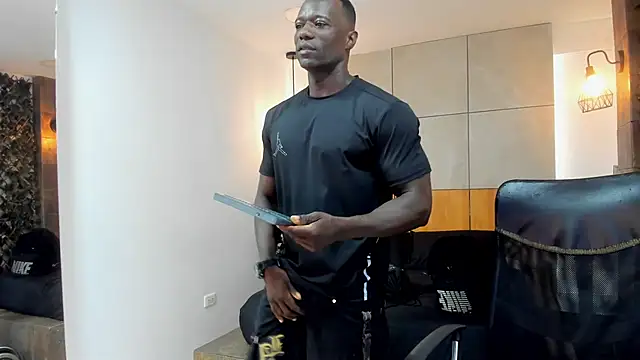 MarcusBlack  online show from 12-03-25, 11:52