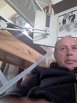 Vince072 online show from 04-12-26, 04:23