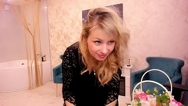 LindaSandy 1 online show from 02-15-26, 07:51