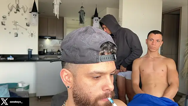 zoneboys online show from 10-25-25, 08:36