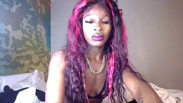 lovergirll555 online show from 05-13-26, 02:25