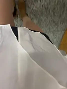 xiaoyuan01 online show from 10-29-25, 06:59