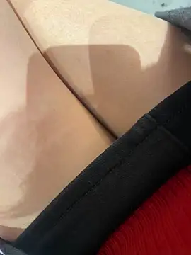 xiaoyuan01 online show from 03-01-26, 02:46