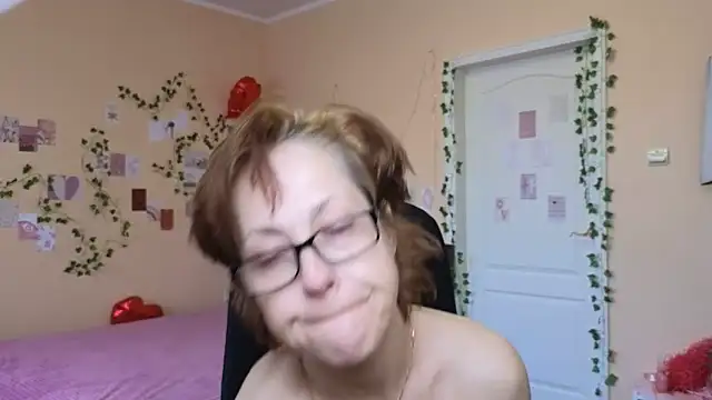 Ronda Roni online show from 04-11-26, 11:25