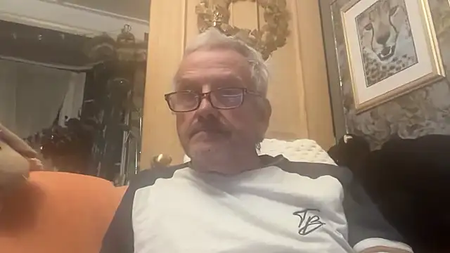 poggles online show from 11-14-25, 10:40