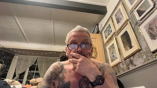 poggles online show from 03-03-26, 08:48