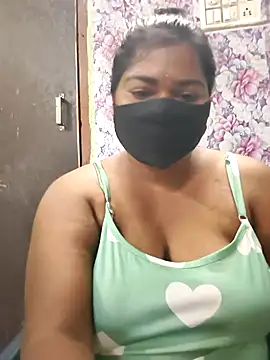 Liyaa 24 online show from 03-17-26, 09:45