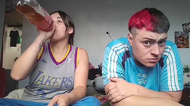 Snapshot of twodoo chatting on 11-01-25, 08:22 twodoo online show from 11-01-25, 08:22