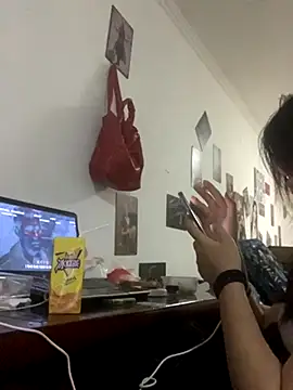 Hui521 online show from 10-09-25, 03:21