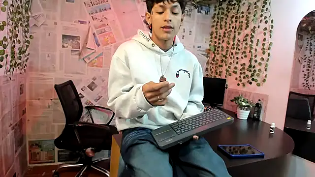 Bastian boyshot77 online show from 07-23-26, 01:20