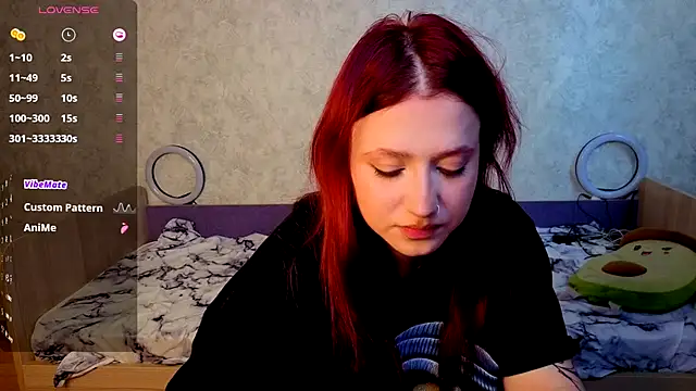 Snapshot of Mini_Lady1 chatting on 10-24-25, 07:16 Mini Lady1 online show from 10-24-25, 07:16