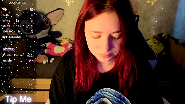 Snapshot of Mini_Lady1 chatting on 12-16-25, 09:03 Mini Lady1 online show from 12-16-25, 09:03