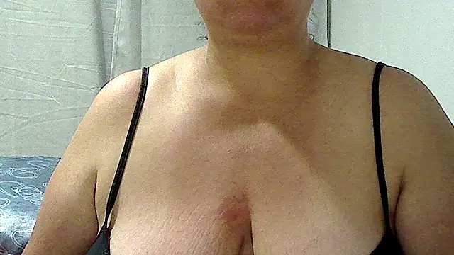 luciana69hot online show from 10-24-25, 03:08