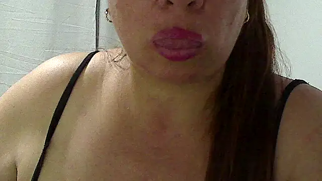 Snapshot of luciana69hot chatting on 04-30-26, 08:57 luciana69hot online show from 04-30-26, 08:57