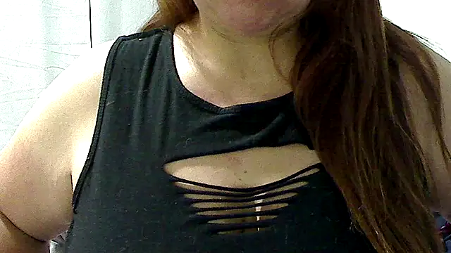 Snapshot of luciana69hot chatting on 05-12-26, 11:13 luciana69hot online show from 05-12-26, 11:13