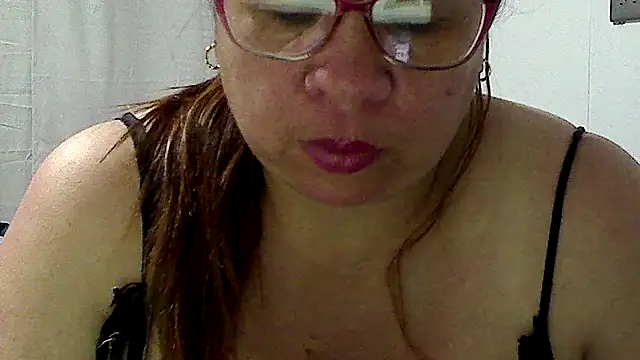 Snapshot of luciana69hot chatting on 05-21-26, 11:12 luciana69hot online show from 05-21-26, 11:12
