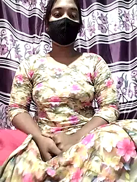 Snapshot of Rubaiya1 chatting on 10-13-25, 06:41 Rubaiya1 online show from 10-13-25, 06:41