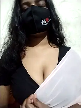 Snapshot of Nodi- chatting on 11-21-25, 06:23 Nodi- online show from 11-21-25, 06:23